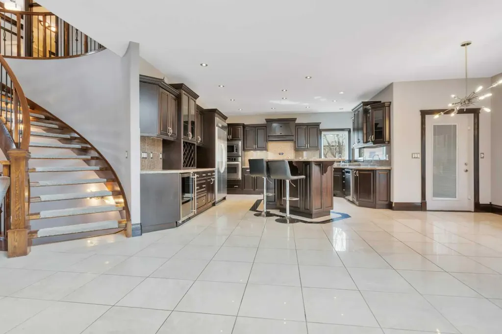 310 Jarvis Glen Way Jarvis Bay AB T4S 1R8