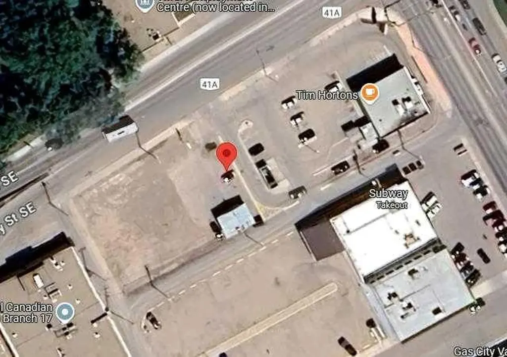 723 1 Street SE Medicine Hat AB T1A 0B3