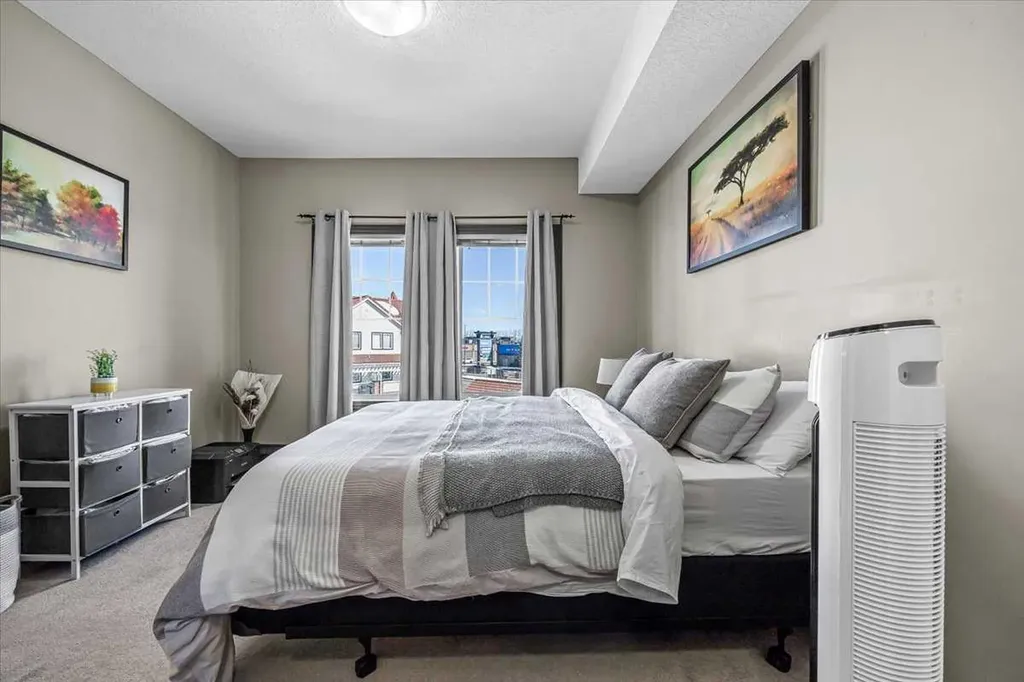 30 Royal Oak Plaza NW Calgary AB T3G 0C1