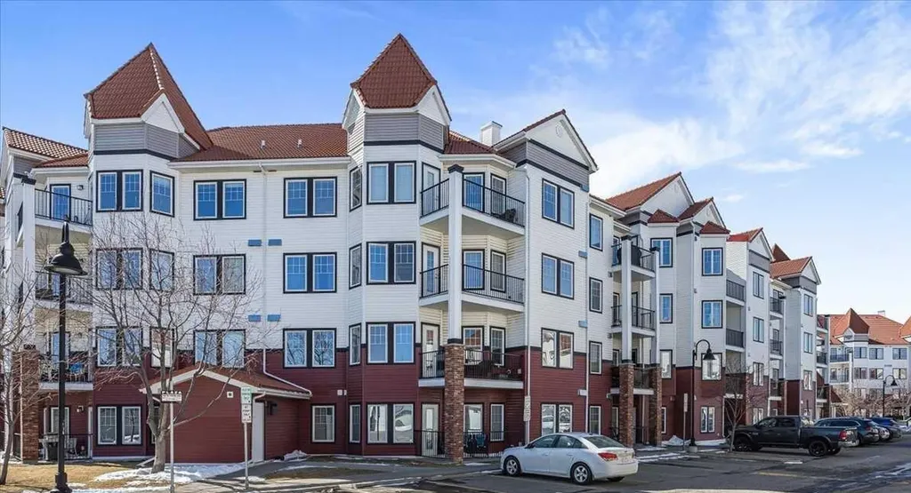 30 Royal Oak Plaza NW Calgary AB T3G 0C1