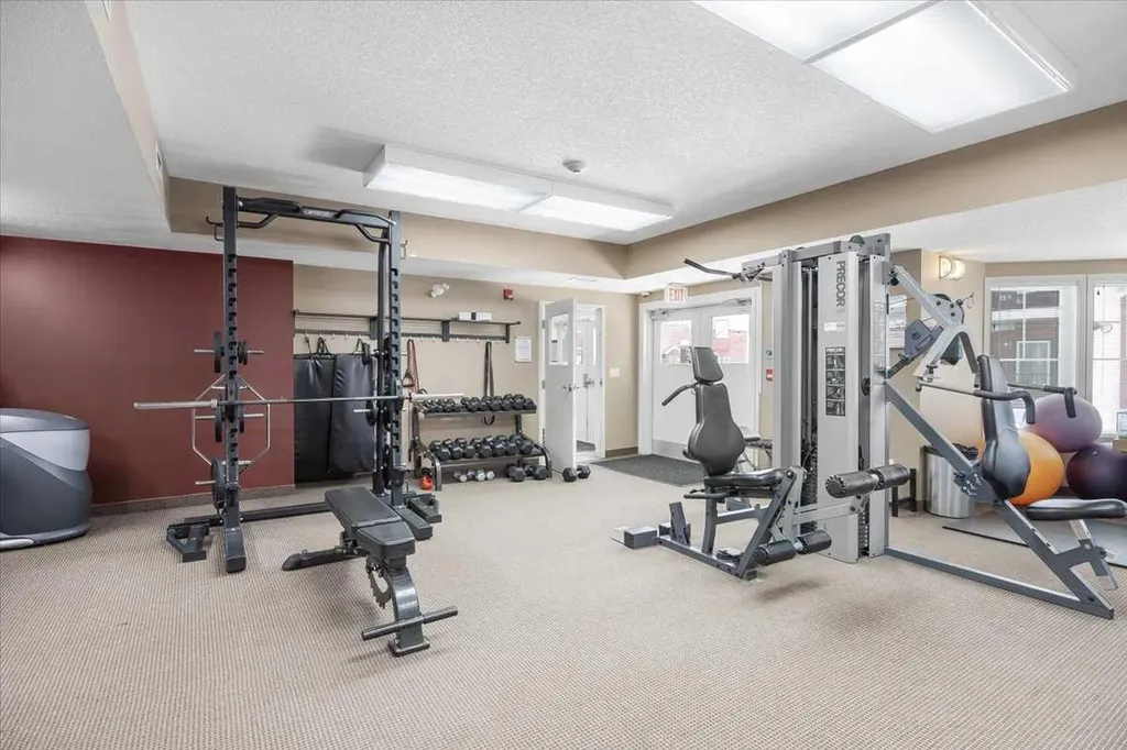 30 Royal Oak Plaza NW Calgary AB T3G 0C1