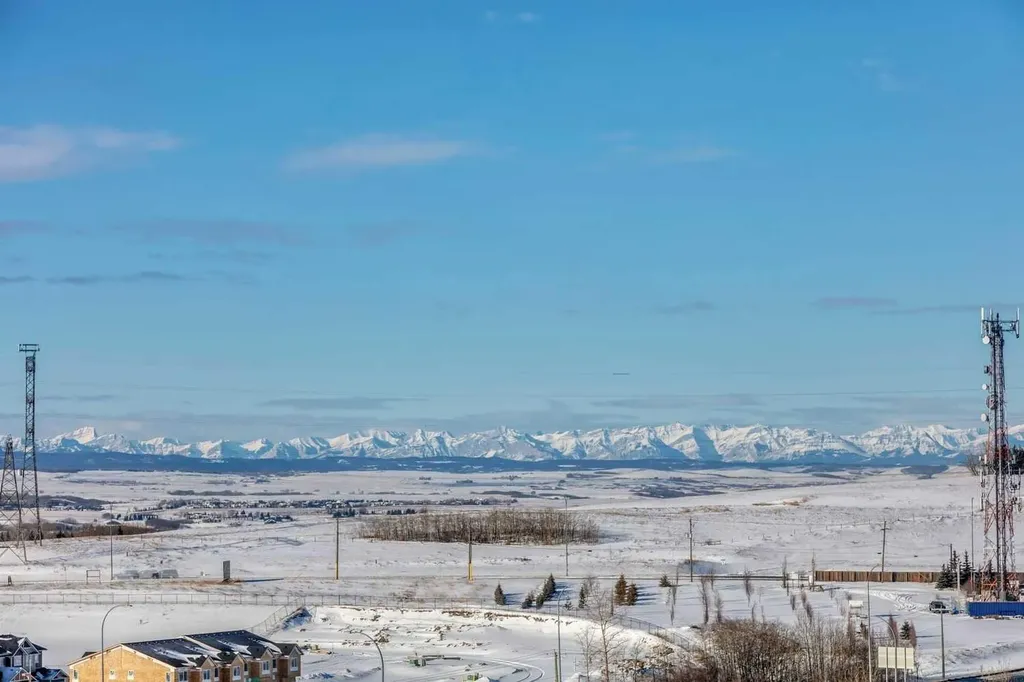 133 Rockyledge View NW Calgary AB T3G 5X2