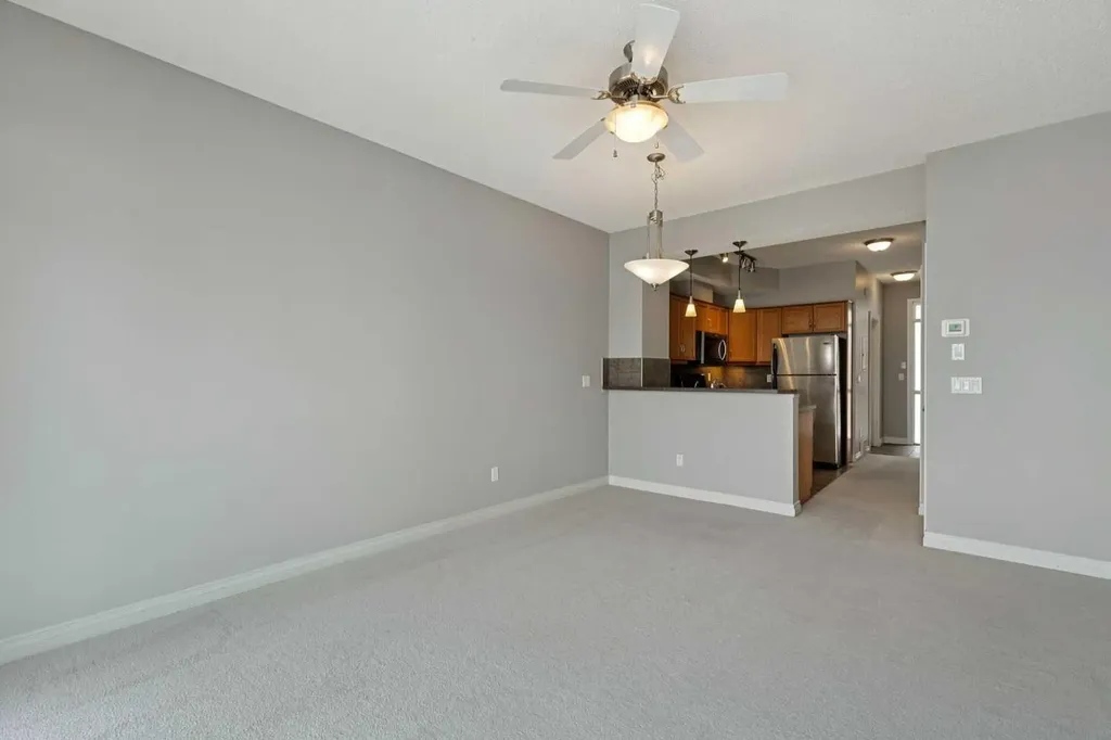 133 Rockyledge View NW Calgary AB T3G 5X2