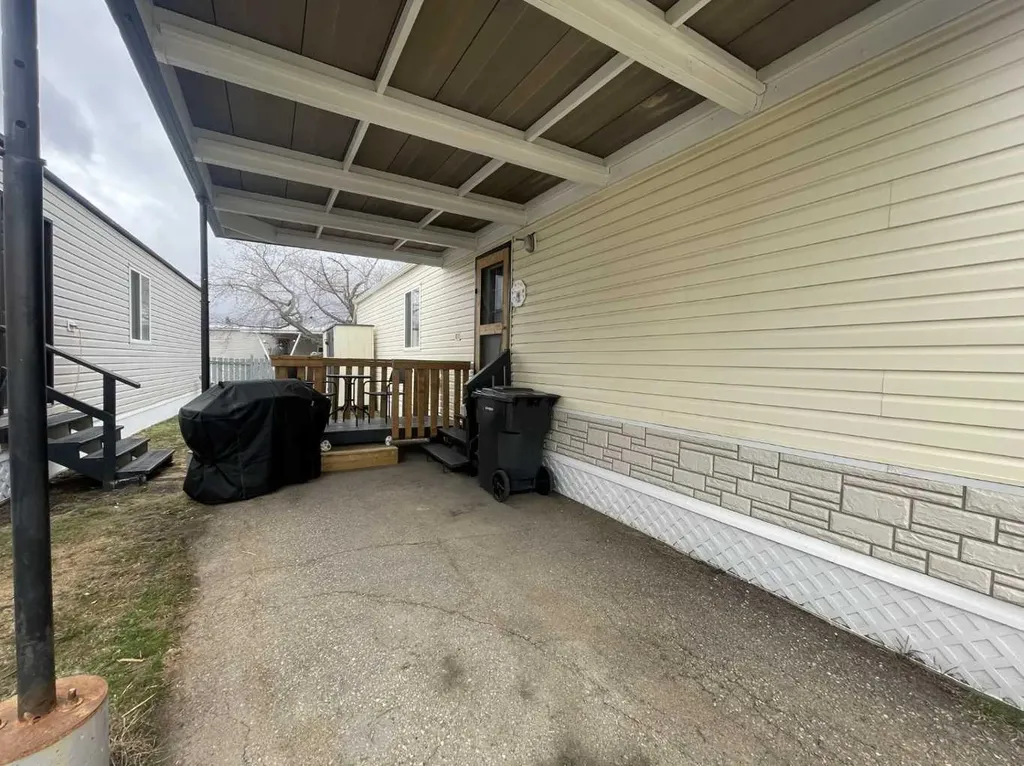 5308 57 Street Lloydminster AB T9V 2A3