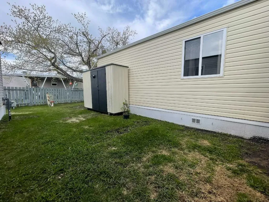 5308 57 Street Lloydminster AB T9V 2A3