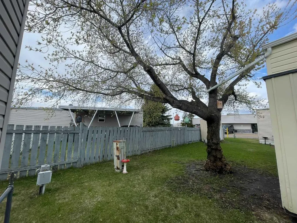 5308 57 Street Lloydminster AB T9V 2A3