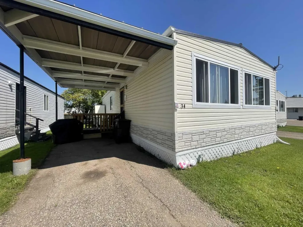 5308 57 Street Lloydminster AB T9V 2A3