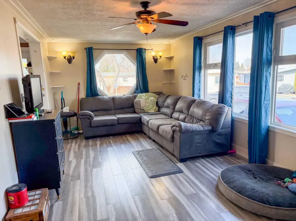 6834 59 Avenue Red Deer AB T4P 1C9