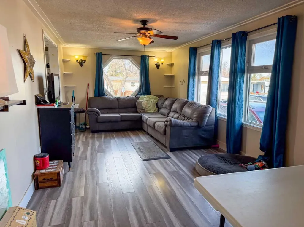 6834 59 Avenue Red Deer AB T4P 1C9