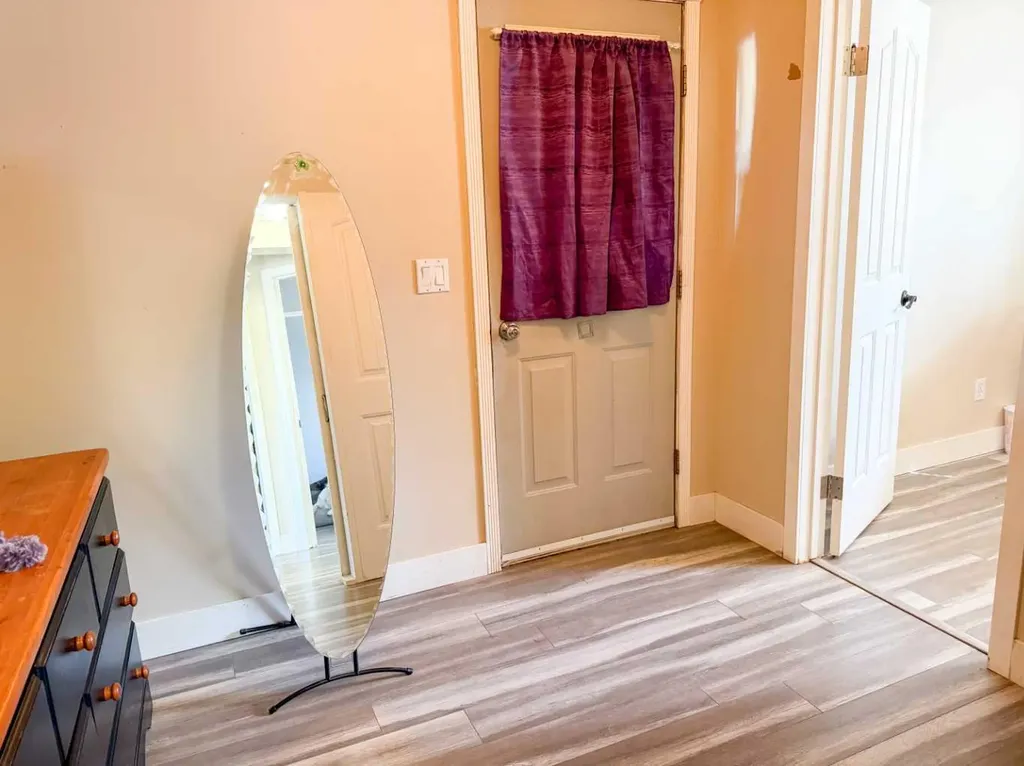 6834 59 Avenue Red Deer AB T4P 1C9