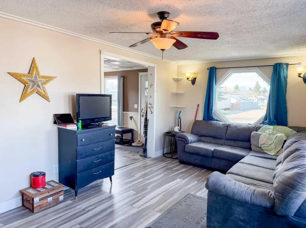6834 59 Avenue Red Deer AB T4P 1C9