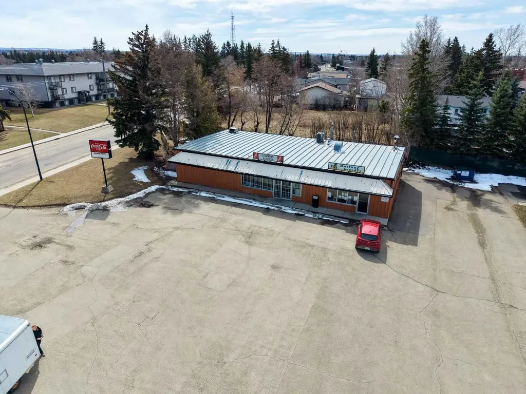 6834 59 Avenue Red Deer AB T4P 1C9