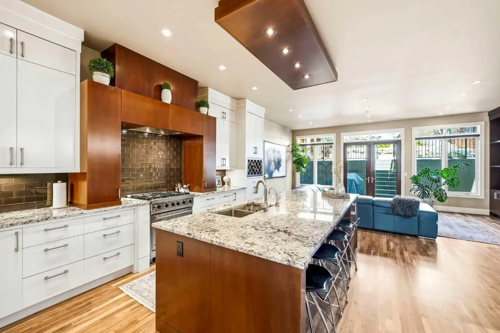 3610 8 Avenue NW Calgary AB T2N 1C9