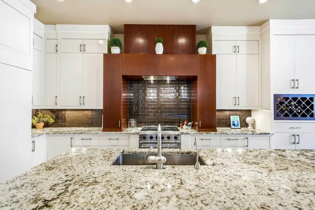 3610 8 Avenue NW Calgary AB T2N 1C9