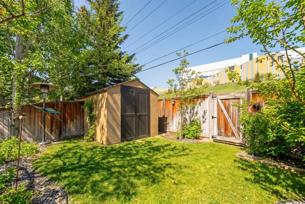 3610 8 Avenue NW Calgary AB T2N 1C9