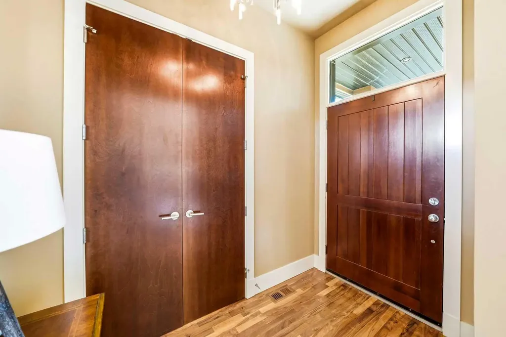 3610 8 Avenue NW Calgary AB T2N 1C9