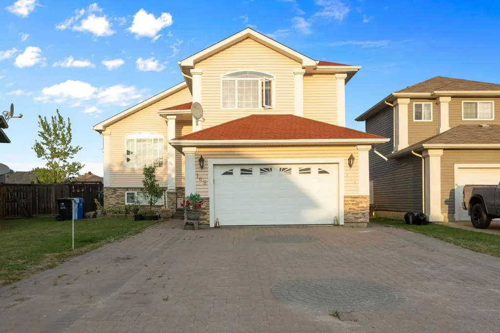 169 Fisher Crescent Fort Mcmurray AB T9K 0B8