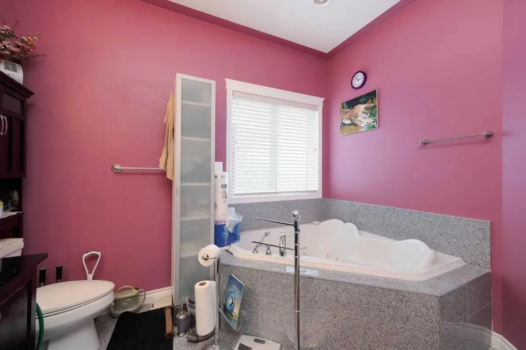 169 Fisher Crescent Fort Mcmurray AB T9K 0B8
