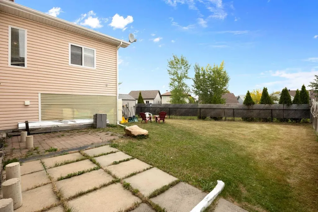 169 Fisher Crescent Fort Mcmurray AB T9K 0B8
