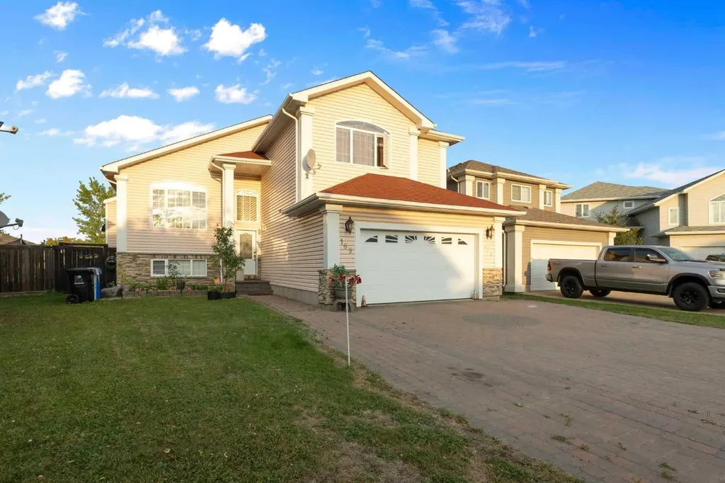 169 Fisher Crescent Fort Mcmurray AB T9K 0B8