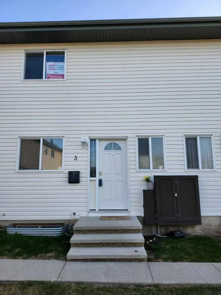 1 Fir Street Red Deer AB T4N 4Y1