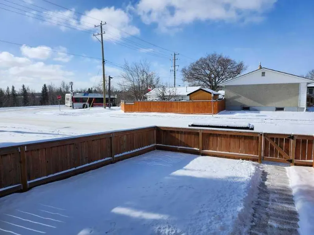 1 Fir Street Red Deer AB T4N 4Y1