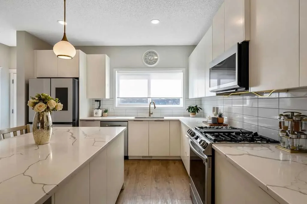 138 Midgrove Greenway SW Airdrie AB T4B 5K7