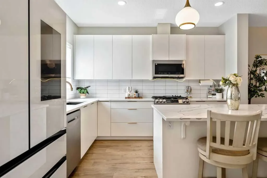 138 Midgrove Greenway SW Airdrie AB T4B 5K7