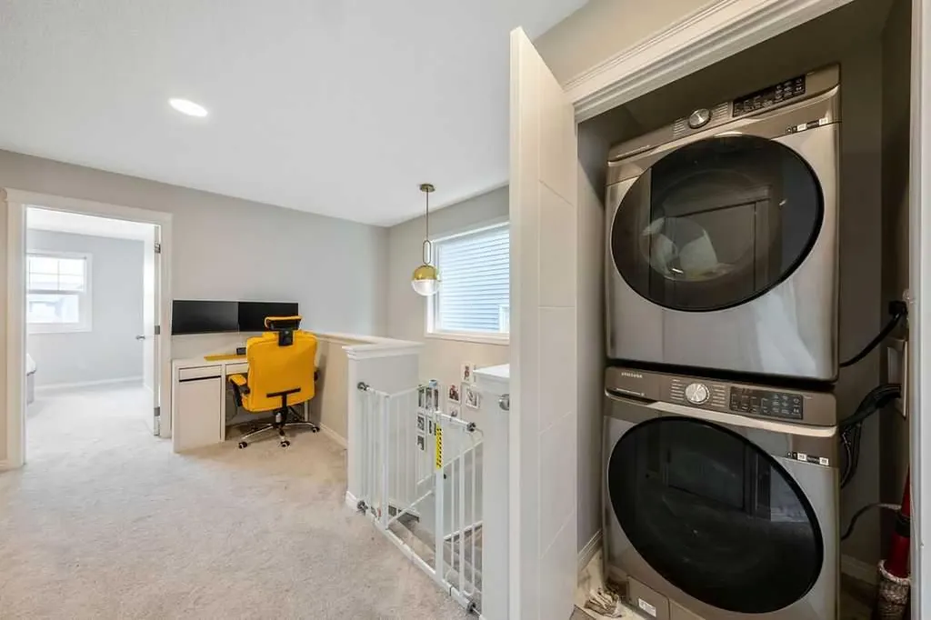 138 Midgrove Greenway SW Airdrie AB T4B 5K7