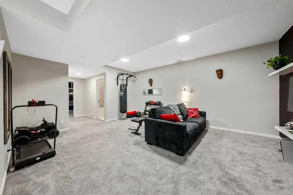 138 Midgrove Greenway SW Airdrie AB T4B 5K7