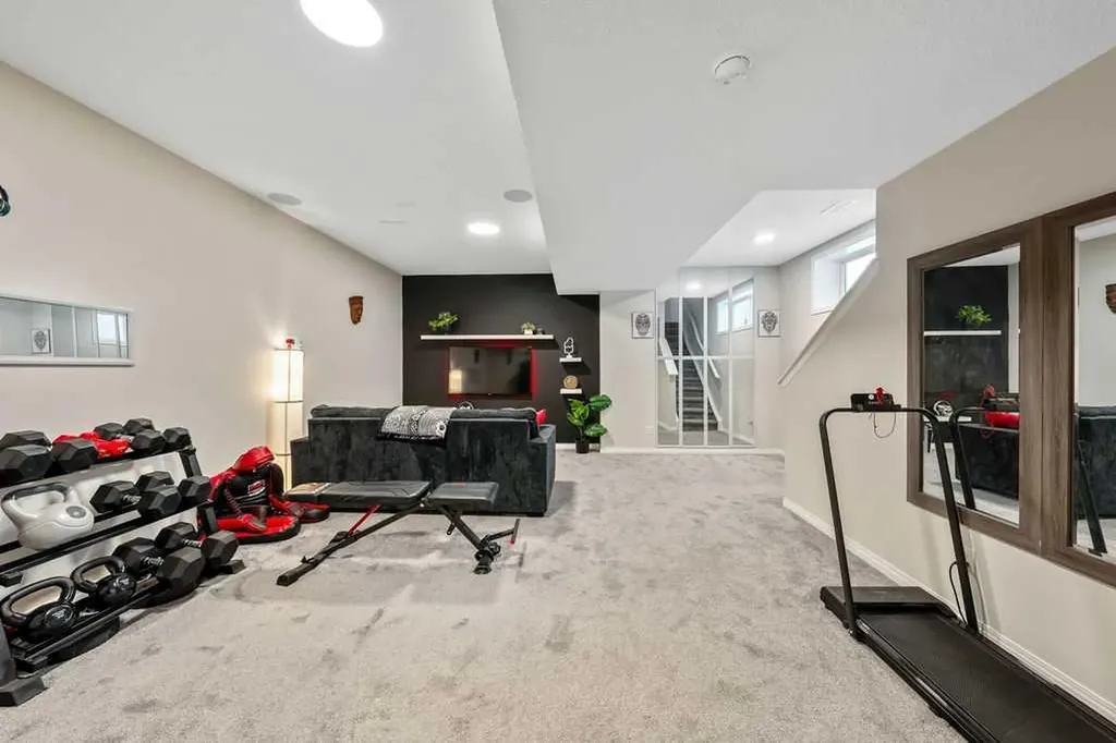 138 Midgrove Greenway SW Airdrie AB T4B 5K7