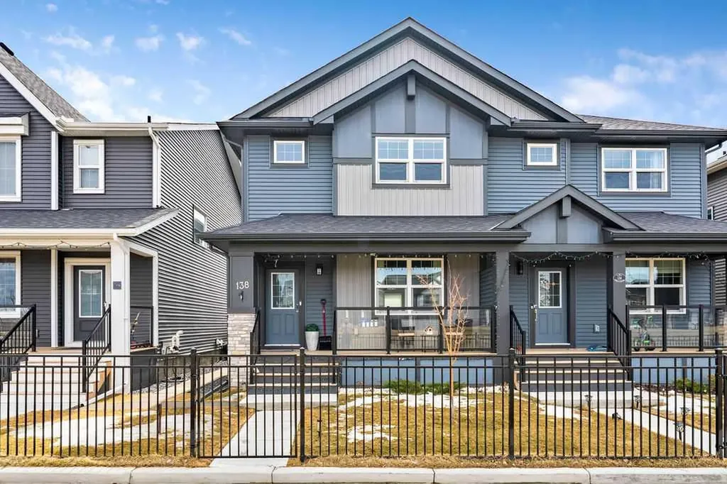 138 Midgrove Greenway SW Airdrie AB T4B 5K7