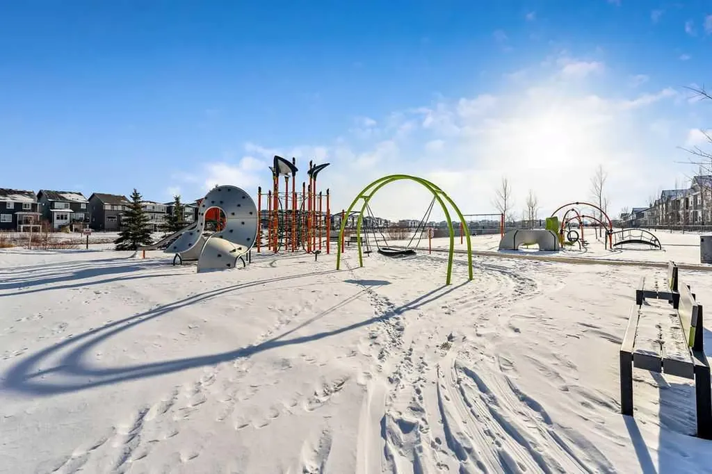 138 Midgrove Greenway SW Airdrie AB T4B 5K7