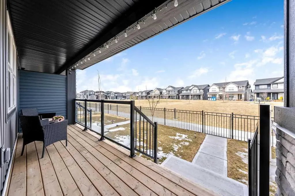 138 Midgrove Greenway SW Airdrie AB T4B 5K7