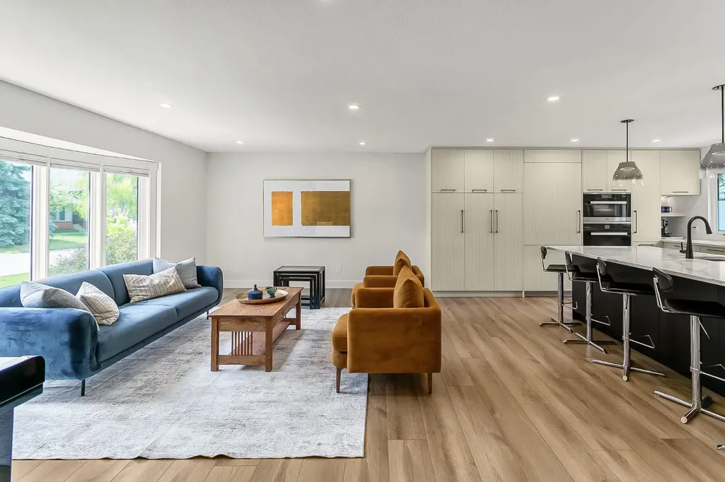 75 Woodacres Crescent SW Calgary AB T2W 4V5