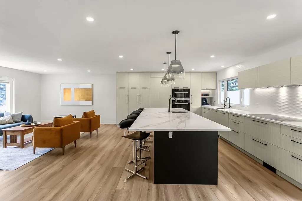 75 Woodacres Crescent SW Calgary AB T2W 4V5
