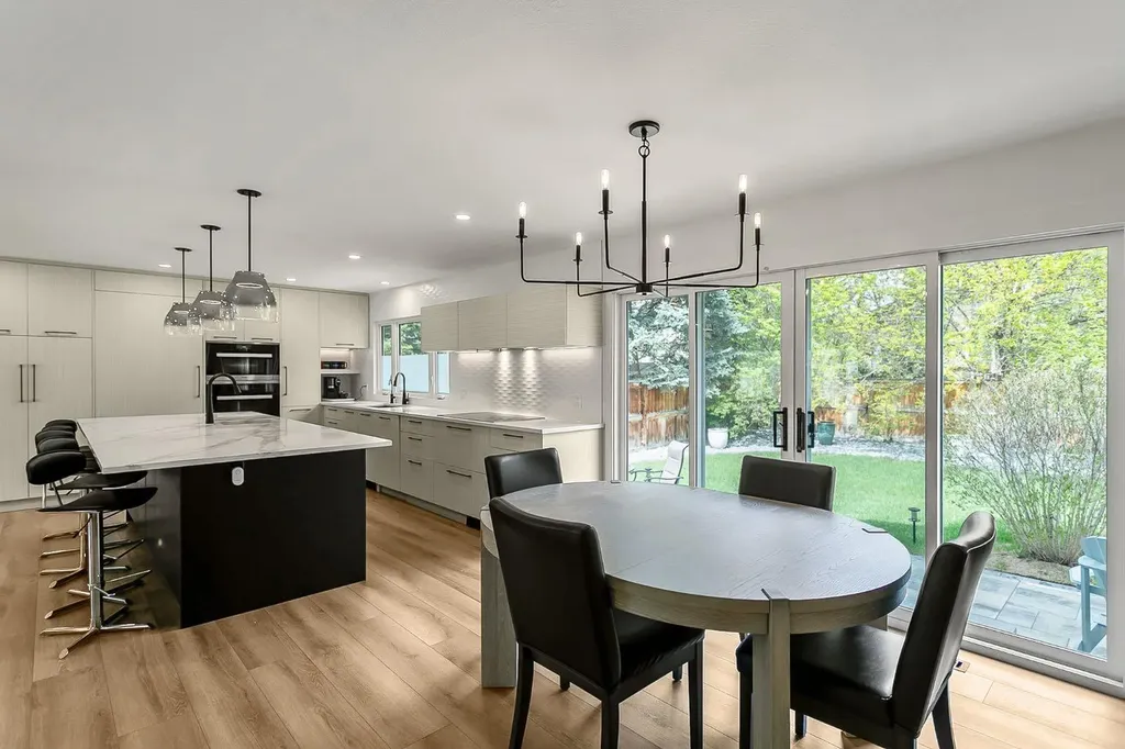 75 Woodacres Crescent SW Calgary AB T2W 4V5