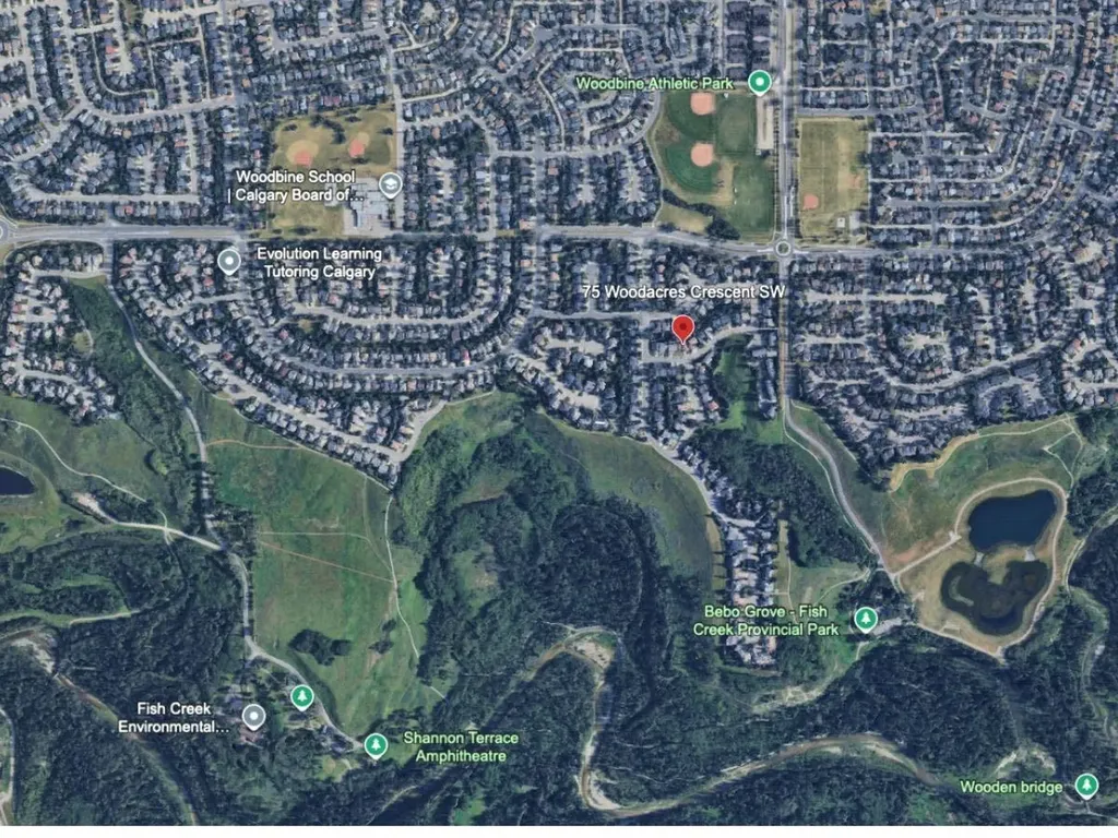 75 Woodacres Crescent SW Calgary AB T2W 4V5