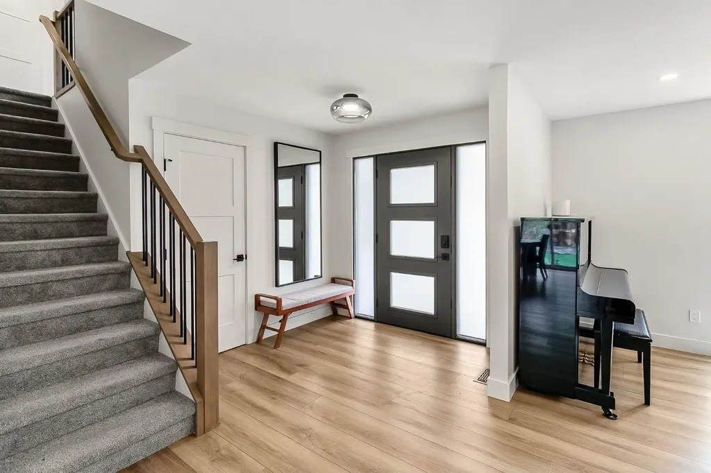 75 Woodacres Crescent SW Calgary AB T2W 4V5