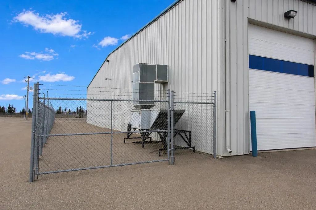 8 Gateway Boulevard Rural Clearwater County AB T4N 0K7