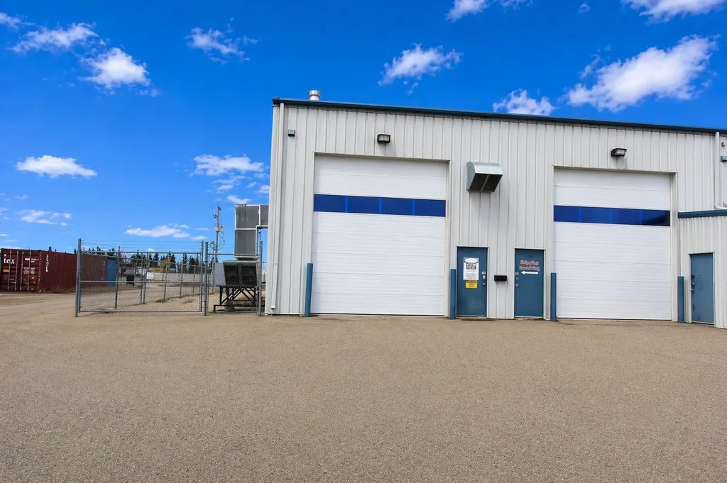 8 Gateway Boulevard Rural Clearwater County AB T4N 0K7