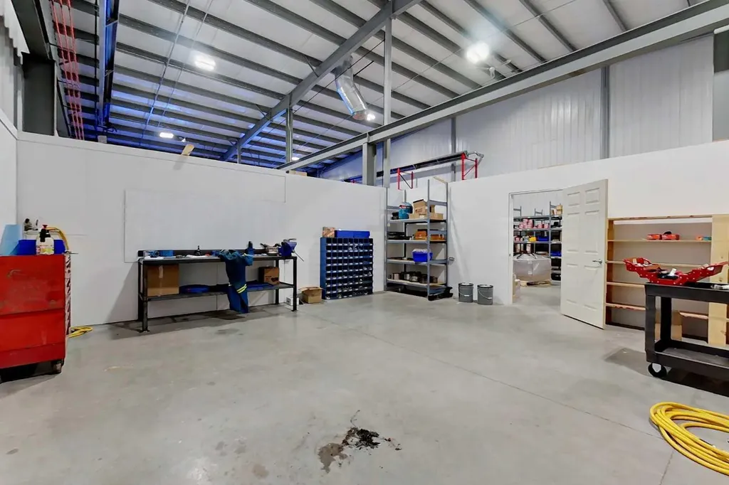 8 Gateway Boulevard Rural Clearwater County AB T4N 0K7