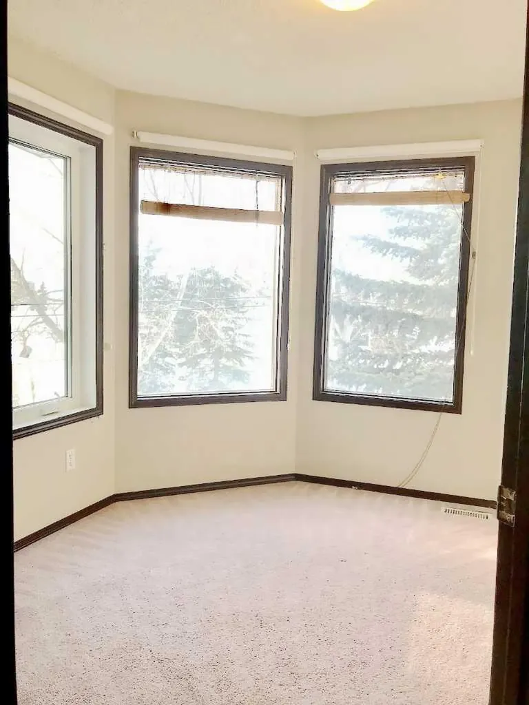 508 78 Avenue SW Calgary AB T2V 0T4