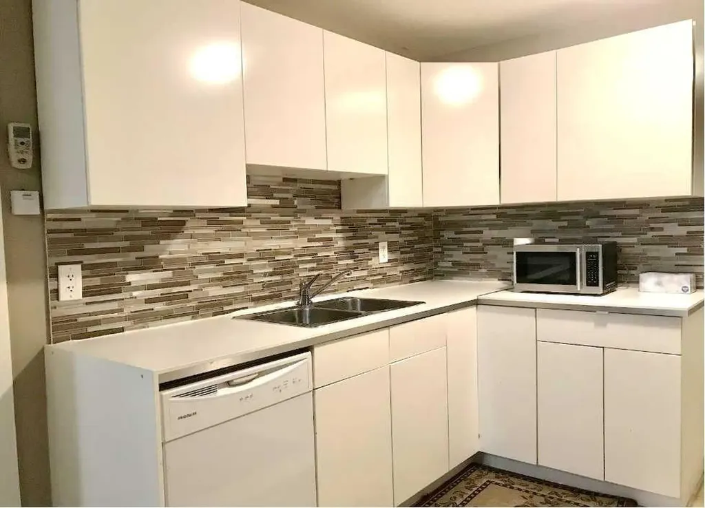 508 78 Avenue SW Calgary AB T2V 0T4