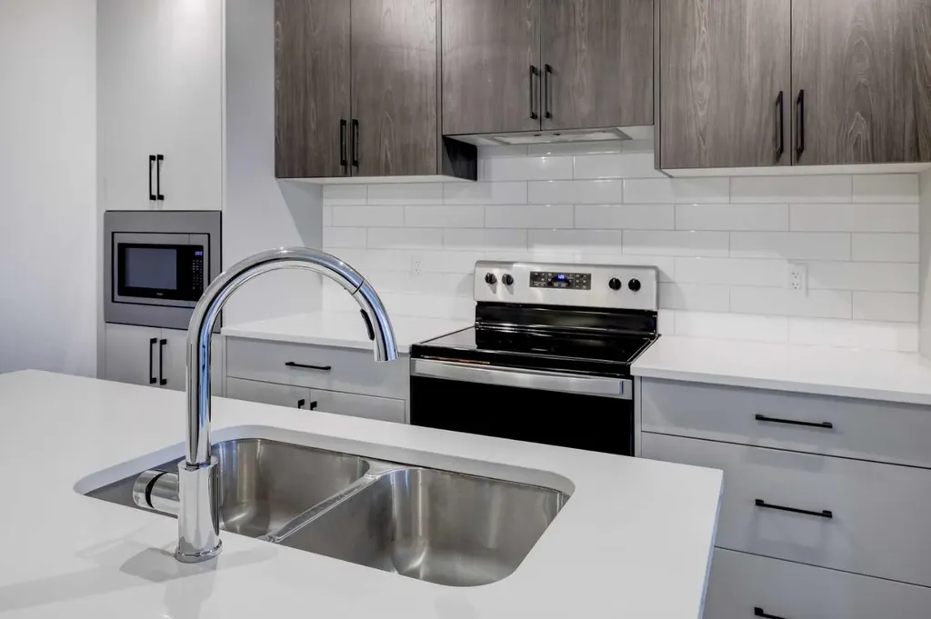 238 Sage Valley Common NW Calgary AB T3R 1X8