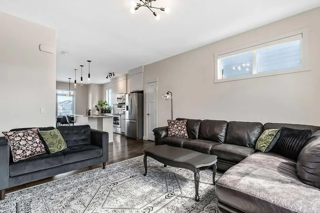 1617 Symons Valley Parkway NW Calgary AB T3P 0R9