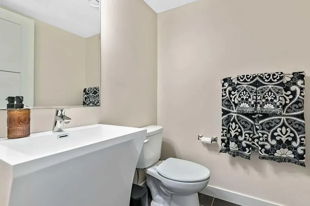 1617 Symons Valley Parkway NW Calgary AB T3P 0R9
