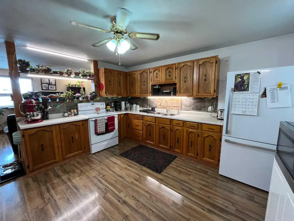 505 4 Street Stirling AB T0K 2E0