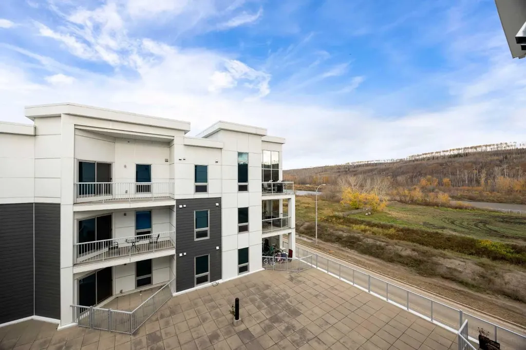 10218 King Street Fort Mcmurray AB T9H1Y1