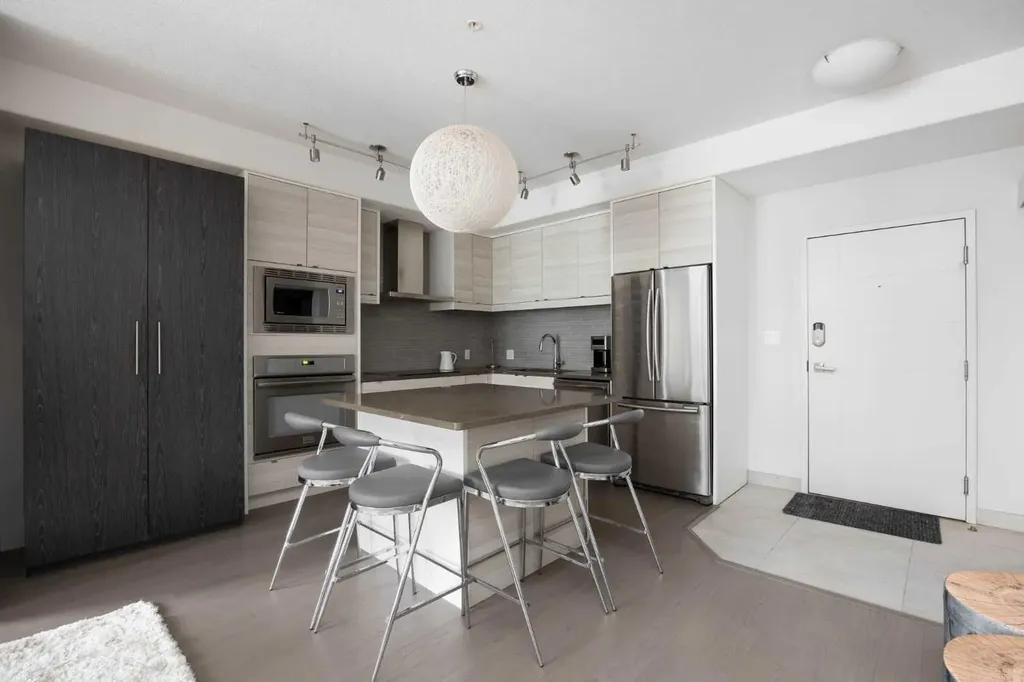 10218 King Street Fort Mcmurray AB T9H1Y1
